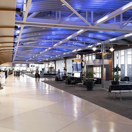 Holiday Inn Express Hotel & Suites Greensboro - Airport Area By Ihg Εξωτερικό φωτογραφία