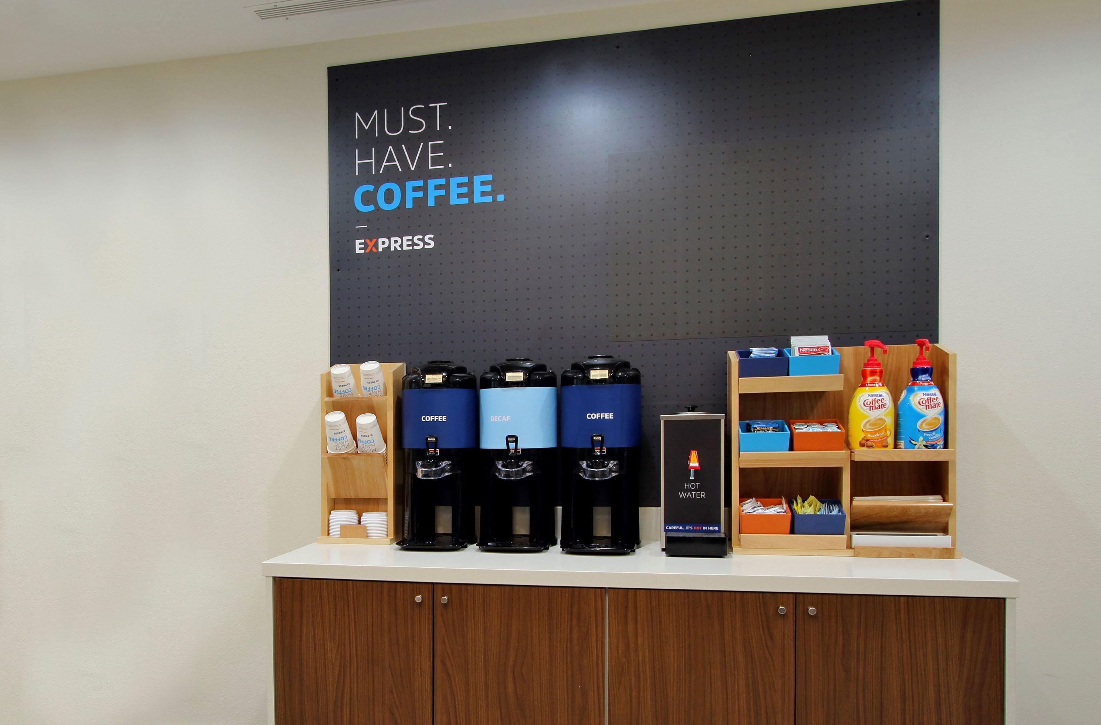 Holiday Inn Express Hotel & Suites Greensboro - Airport Area By Ihg Εξωτερικό φωτογραφία