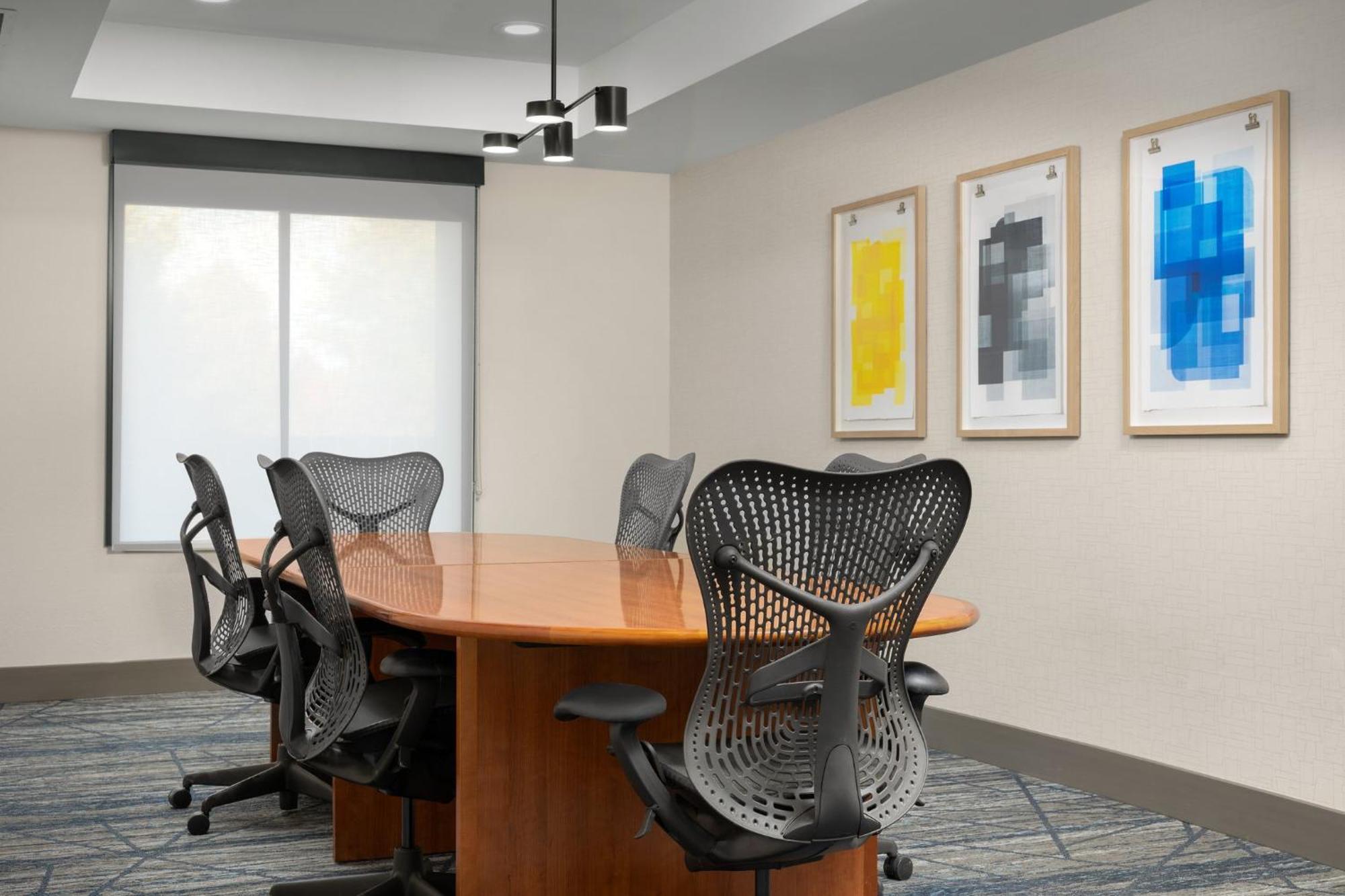 Holiday Inn Express Hotel & Suites Greensboro - Airport Area By Ihg Εξωτερικό φωτογραφία