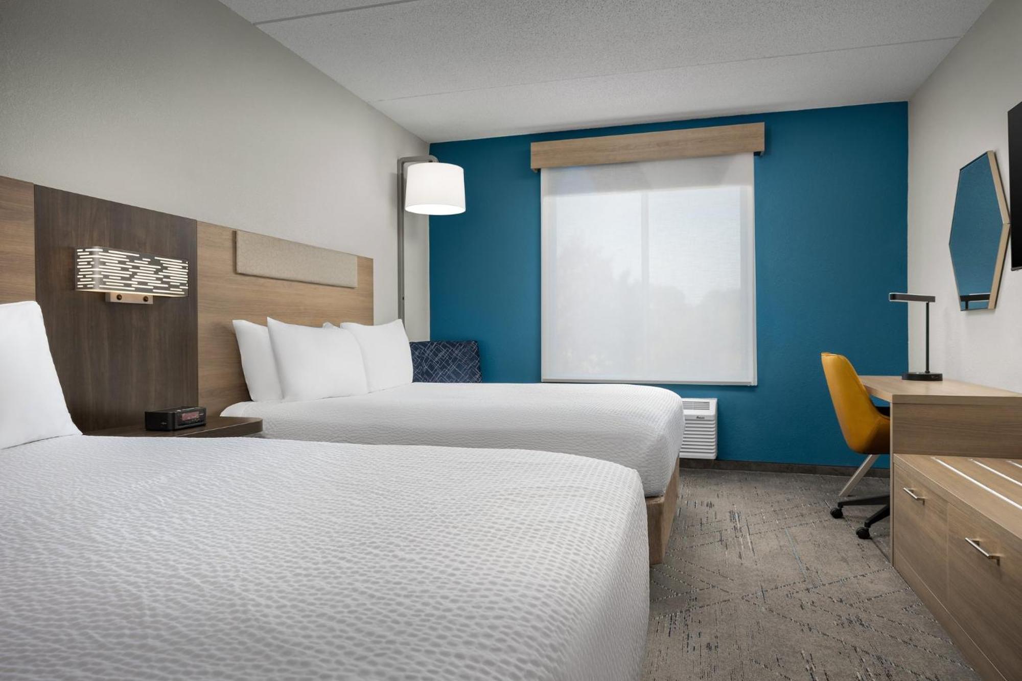 Holiday Inn Express Hotel & Suites Greensboro - Airport Area By Ihg Εξωτερικό φωτογραφία