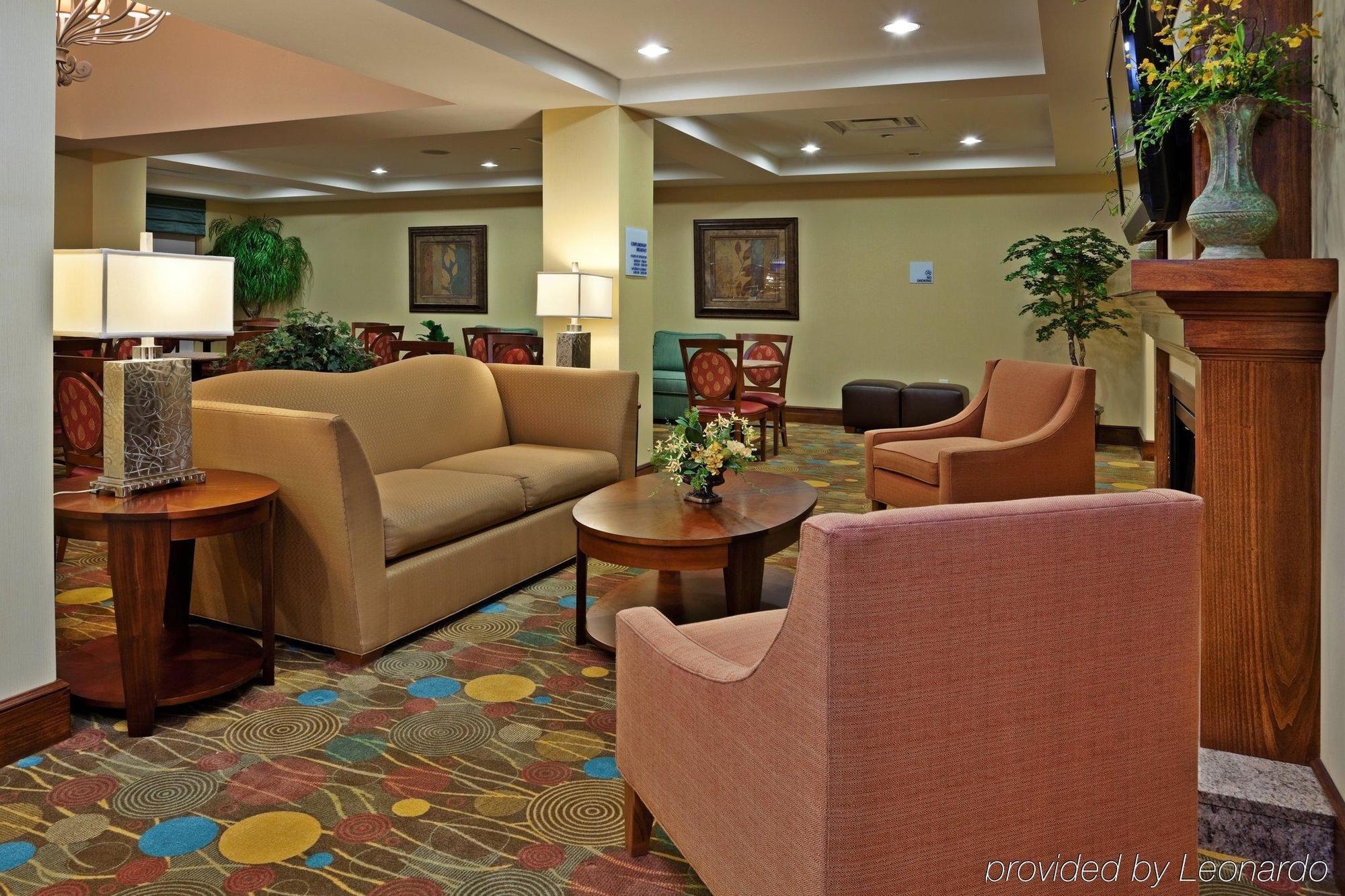 Holiday Inn Express Hotel & Suites Greensboro - Airport Area By Ihg Εξωτερικό φωτογραφία